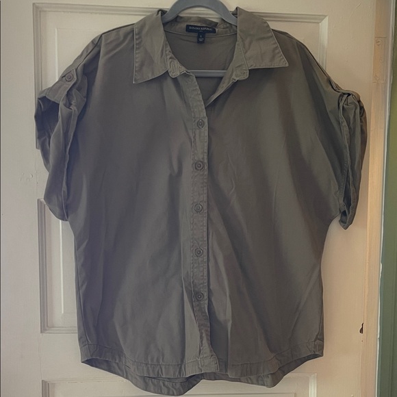 Banana Republic Women's Olive Button-Down Shirt - Picture 1 of 3